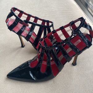 ⭐️HOST PICK⭐️ Amazing Manolo Blahnik Black Patent Leather Cage Heels - 40